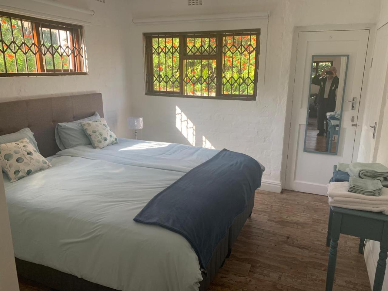 Sanji's Somerset West Apartment