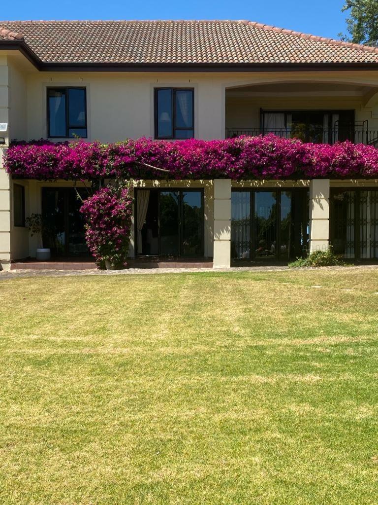 Apartment Sanji's Somerset West *